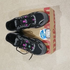New Wilson black/Charcoal/Purple safety certified shoes size 8 CSA Standards